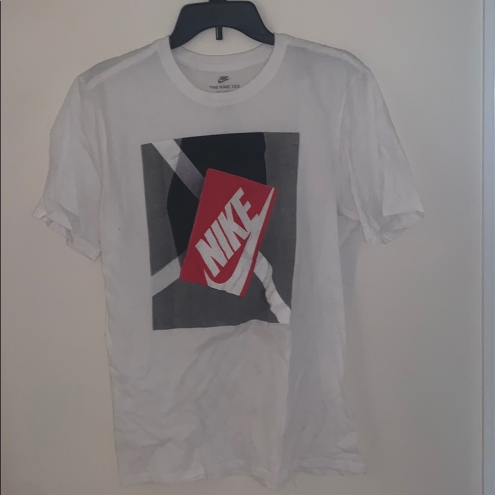 Nike t-shirt